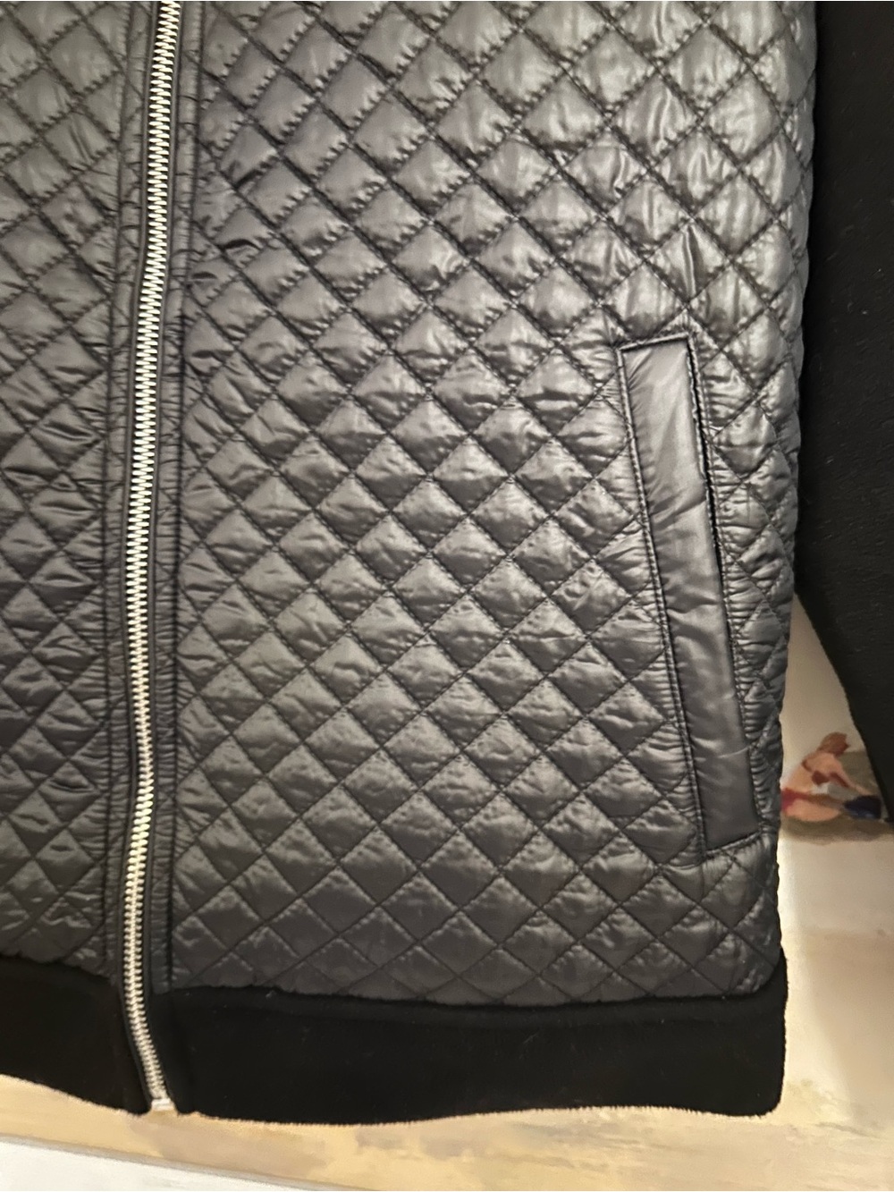 Ralph Lauren Black Quilted. Zip-Front Jacket with soft fabric like Fleece - Picture 4 of 5